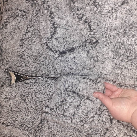 Women's Faux Fur Full Zip Lined Hooded Coat Jacket Grey Plus Size 2x NWOT - Picture 5 of 11